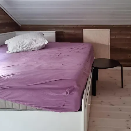 3 Bedroom Cozy In Prázdninový dům *