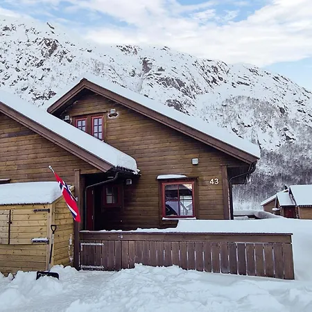3 Bedroom Cozy In