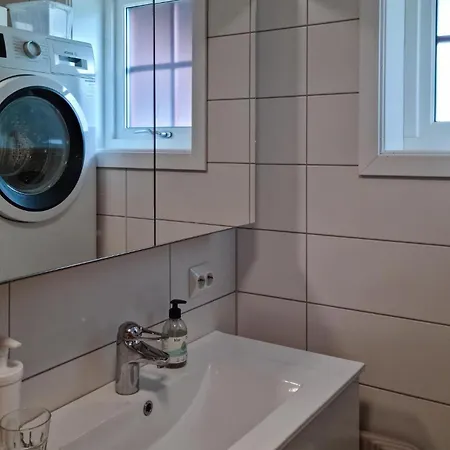 3 Bedroom Cozy In Prázdninový dům